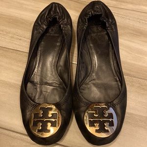Black Tory Burch 8.5 flats with Gold buckle